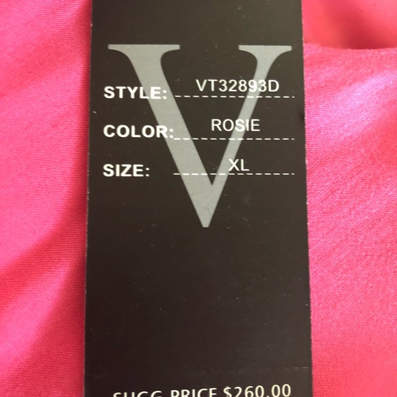 Beautiful dress - Picture 5 of 8